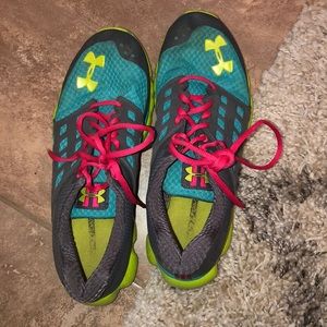 Under armor tennis shoes